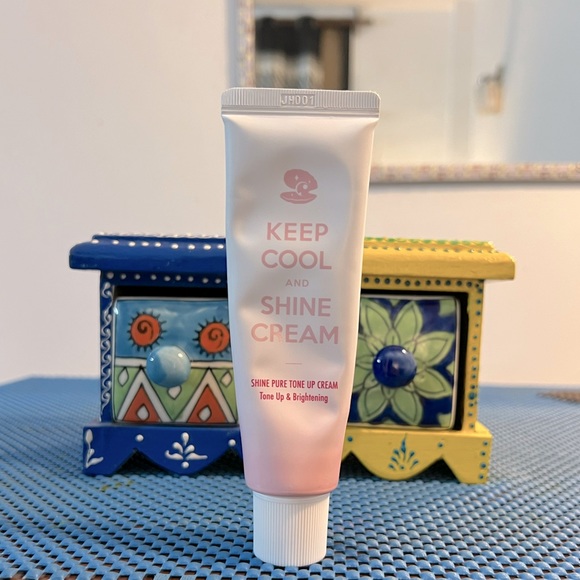 Other - Keep Cool
SHINE PURE TONE UP CREAM 50ml